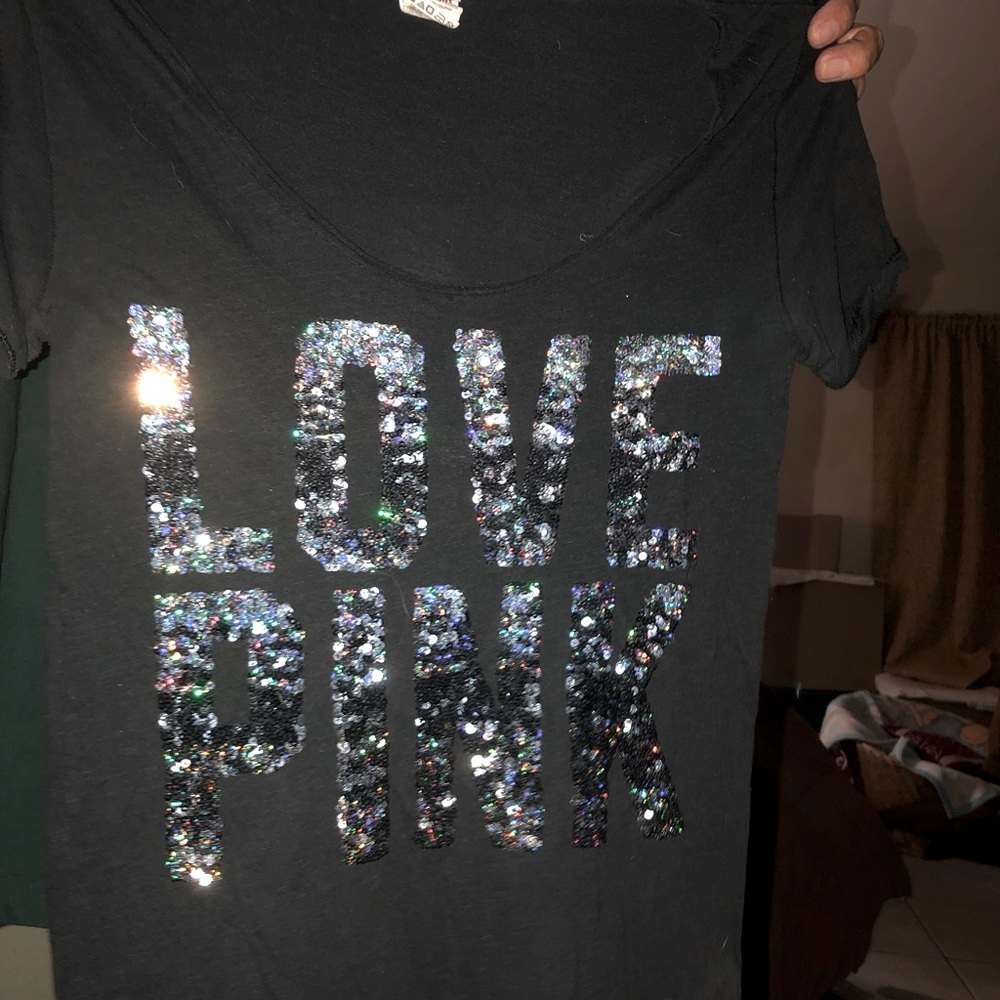 Womens medium black Tee